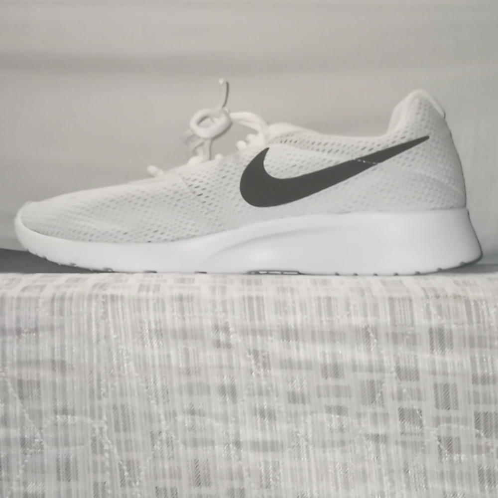 Nike shoes mens size 11.5 white